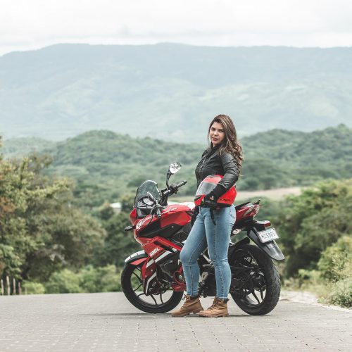 Jak wybrać rękawice motocyklowe damskie?